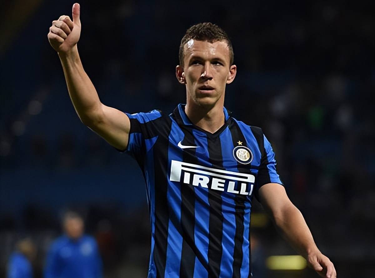 米兰球队包含转会期突围战来临；底特律活塞围绕意大利杯伤情更新；态度坚定；球探报告显示潜力的词条