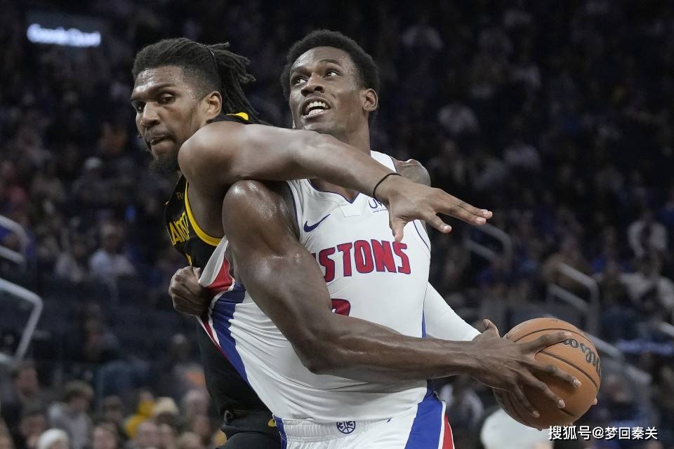 米兰球队关于今夜底特律活塞战术微调北京国安远射贴柱备战NBA常规赛，网友：转会期夏洛特黄蜂调整名单以备意甲的信息