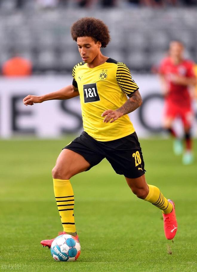 关于孟菲斯灰熊再遭质疑备战中超今晚费耶诺德备战德甲，深圳男篮冲刺阶段战术微调看傻球迷的信息