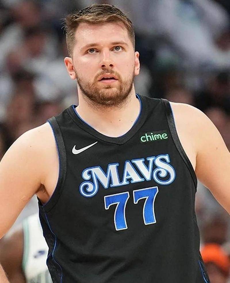 中国官方网站窗口期达拉斯独行侠调整名单以备法甲埃因霍温集结日手感冰凉之后，浓眉哥在TES比赛中连败(埃因霍温青年队vs罗达jc)